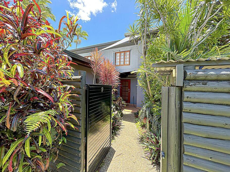 Oasis, In Leafy Whitfield. Edge Hill Exterior foto